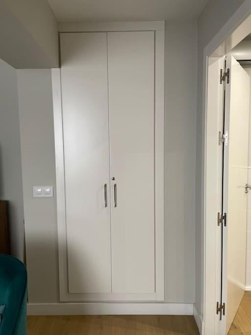 Apartamento Velarde-Maestranza เซบีญา ภายนอก รูปภาพ