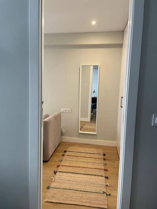 Apartamento Velarde-Maestranza เซบีญา ภายนอก รูปภาพ