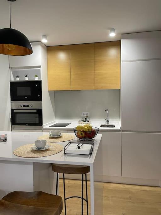 Apartamento Velarde-Maestranza เซบีญา ภายนอก รูปภาพ