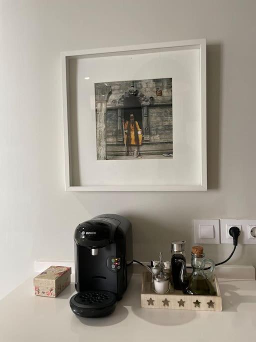Apartamento Velarde-Maestranza เซบีญา ภายนอก รูปภาพ