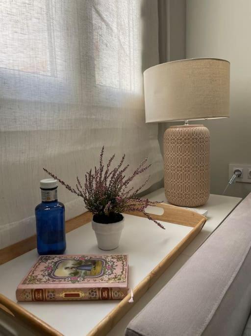 Apartamento Velarde-Maestranza เซบีญา ภายนอก รูปภาพ