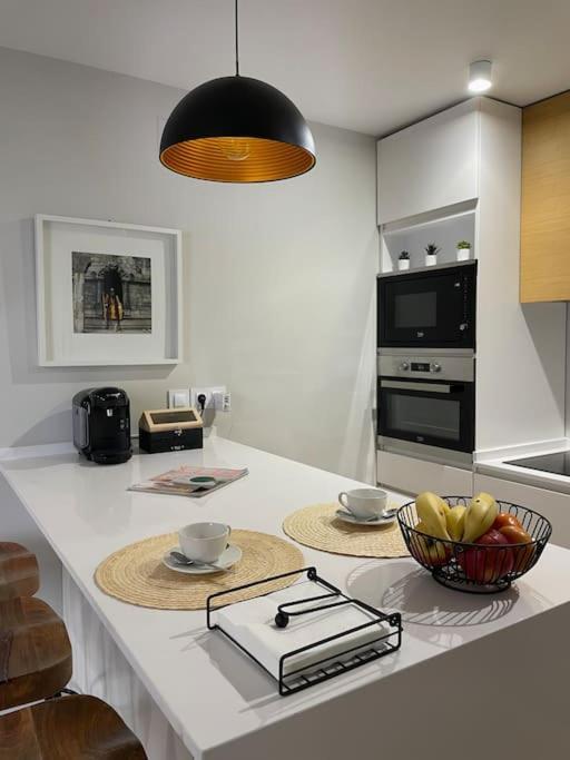 Apartamento Velarde-Maestranza เซบีญา ภายนอก รูปภาพ