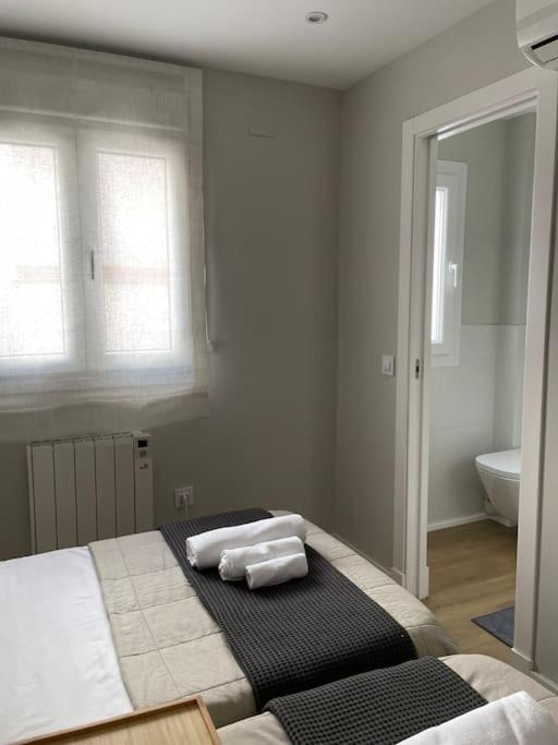 Apartamento Velarde-Maestranza เซบีญา ภายนอก รูปภาพ